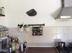 Deze klant heeft een mooie plek in de keuken gevonden om de klok neer te hangen