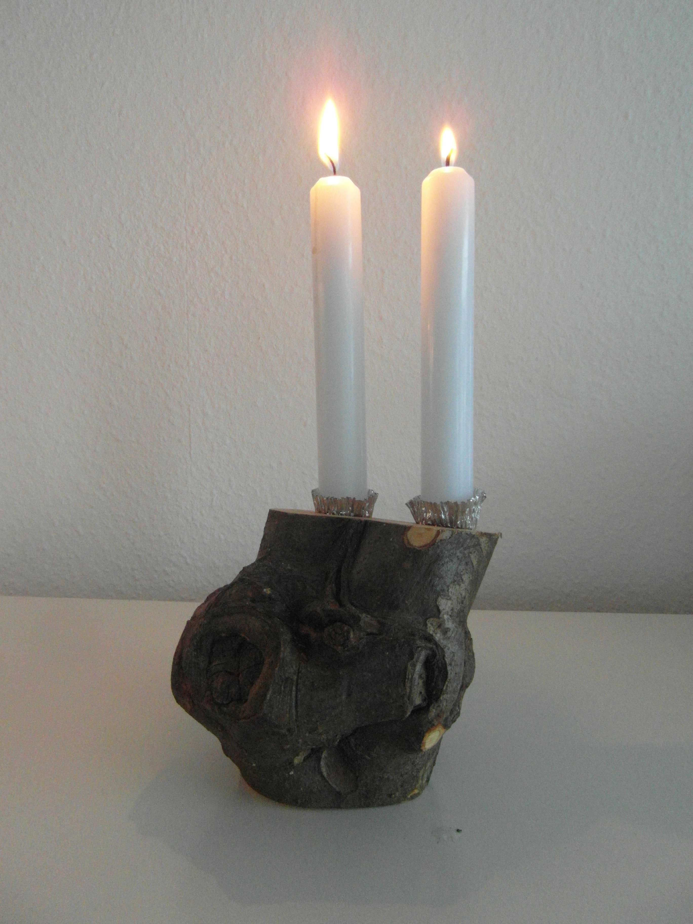 Deze kandelaar heeft een robuuste uitstraling